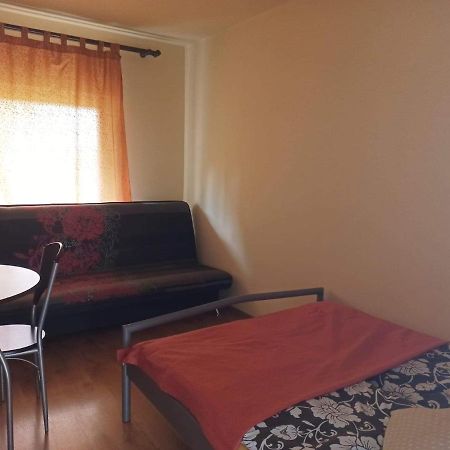 Appartamento Przylesie Uniejow Esterno foto